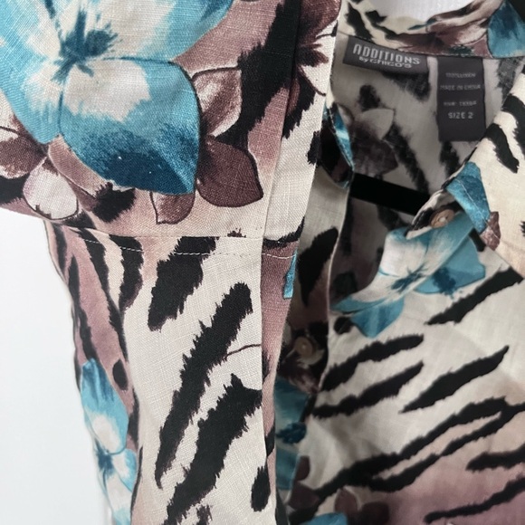 Chico’s Additions Blue Floral Animal mixed Print Women's Top 100% linen size 2 - Picture 2 of 6